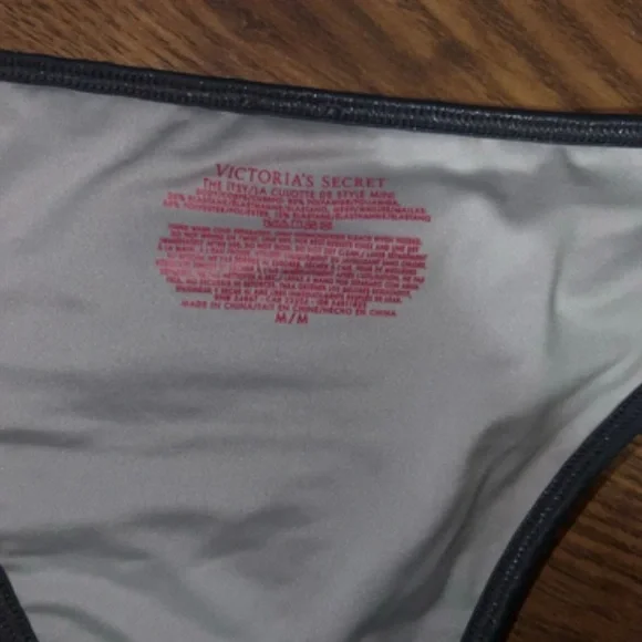 Victoria's Secret Itsy Mesh Bikini Set - Picture 3 of 4